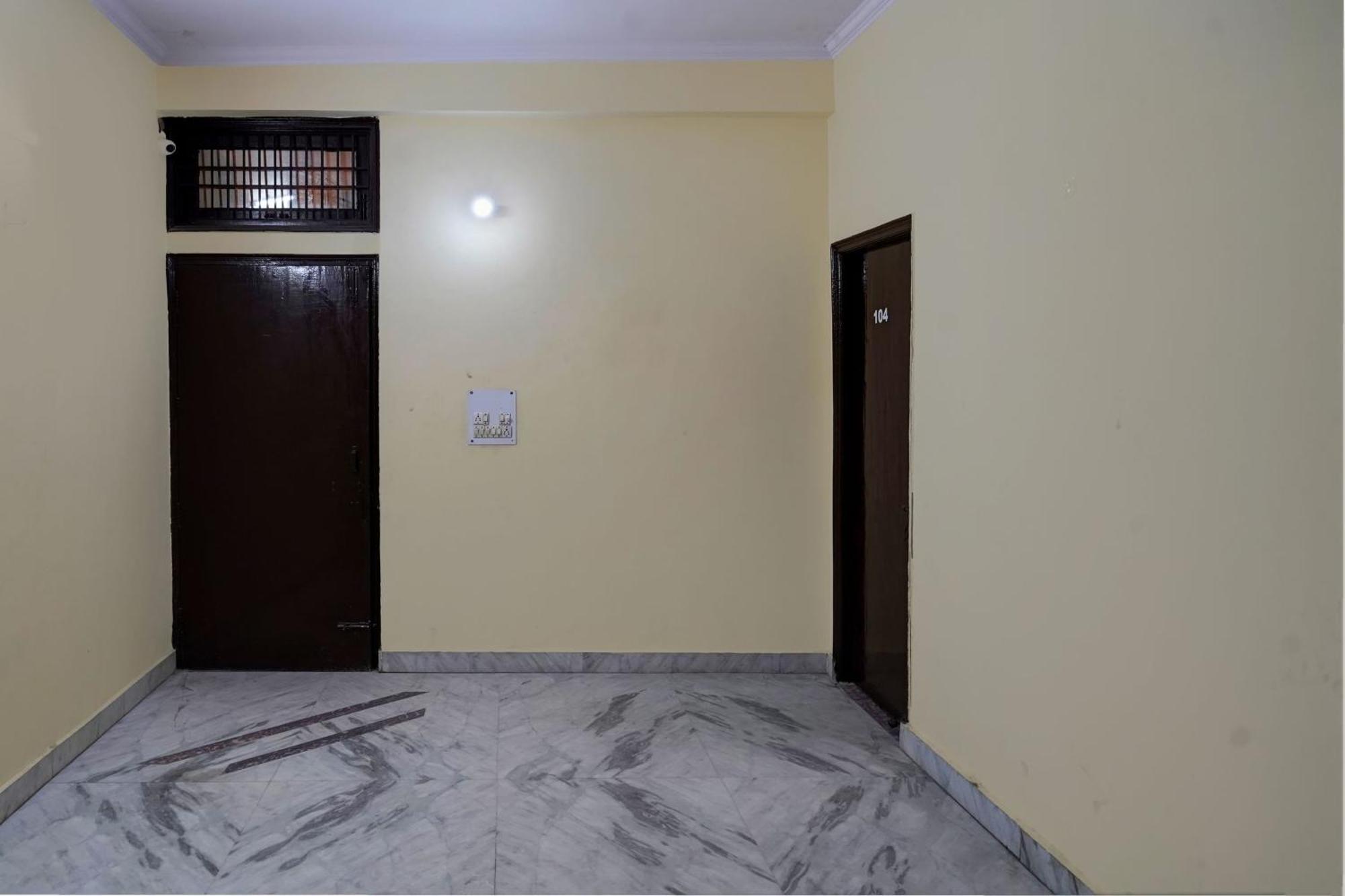 Hotel O 81617 The Pacific Hotel Ghaziabad Exterior foto