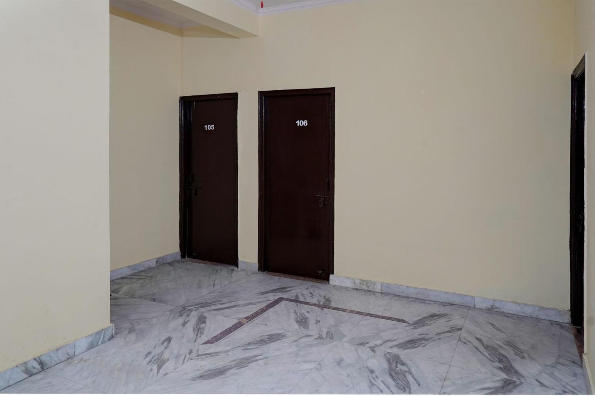 Hotel O 81617 The Pacific Hotel Ghaziabad Exterior foto