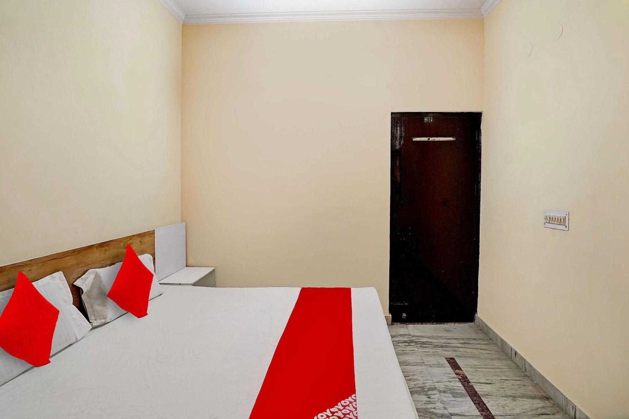 Hotel O 81617 The Pacific Hotel Ghaziabad Exterior foto